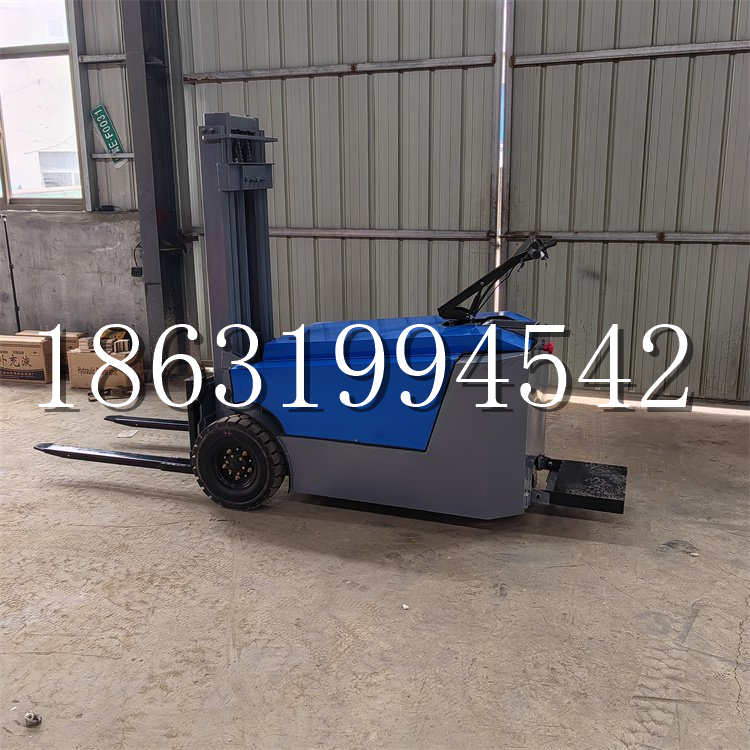 兴安区全电动叉车插腿式堆高车液压装卸车1.5吨升高小型站驾式铲车